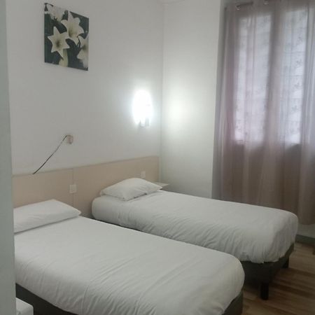 Hotel Croix Des Nordistes Lourdes Rum bild