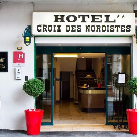 Hotel Croix Des Nordistes Lourdes Exteriör bild