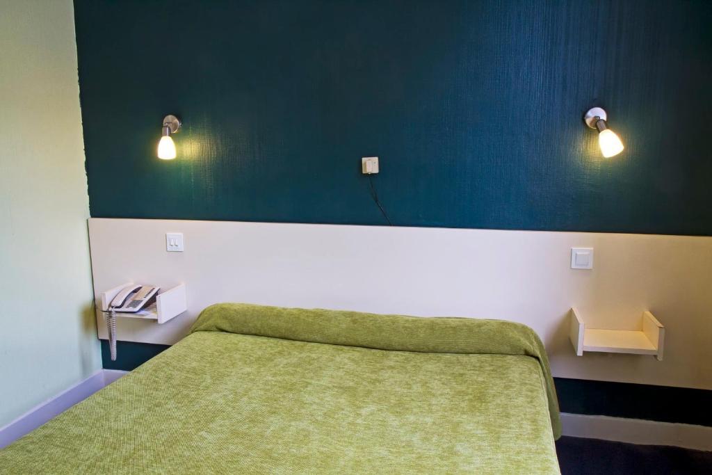 Hotel Croix Des Nordistes Lourdes Rum bild